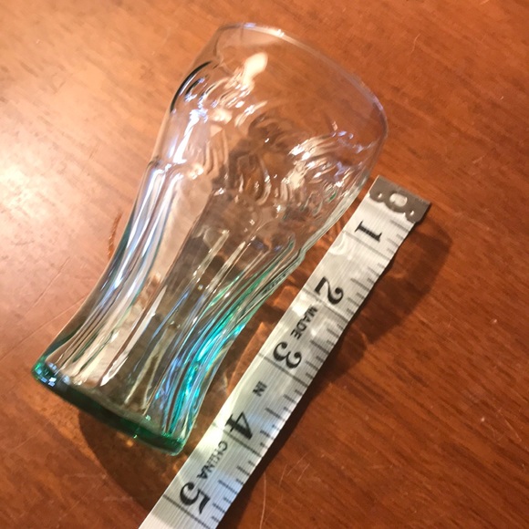 Set of two Traditional vintage Coca Cola glasses! - Picture 5 of 6